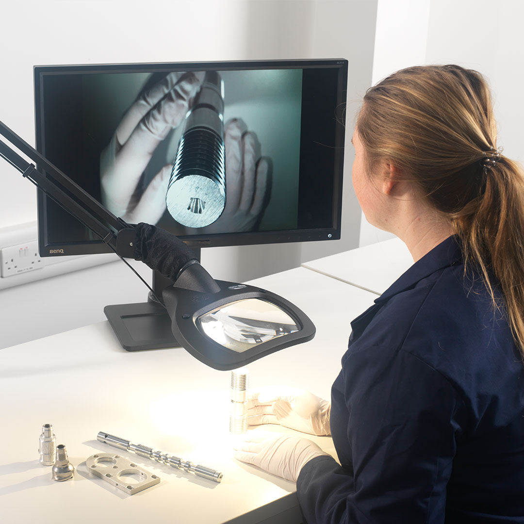 BenchKam Wave LED 3.5D bench magnifier camera system